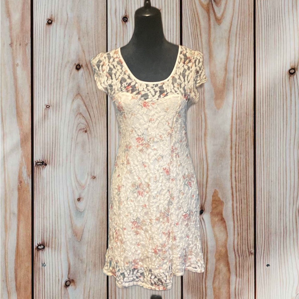 Lacy floral midi dress